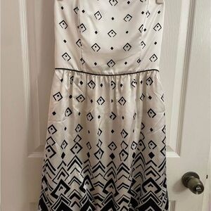 Elegant Black and White Patterned Dress